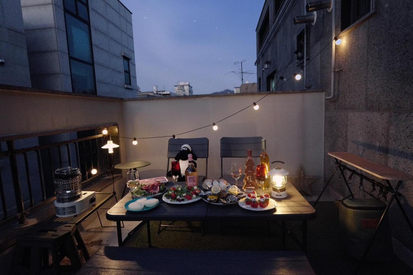 Апартаменты H House Yeonnam Сеул Экстерьер фото